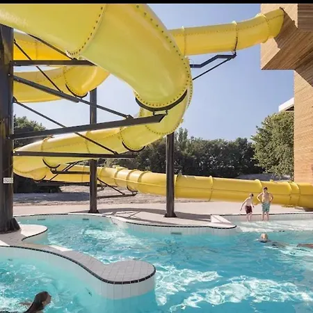 The Tulip Julia דירה